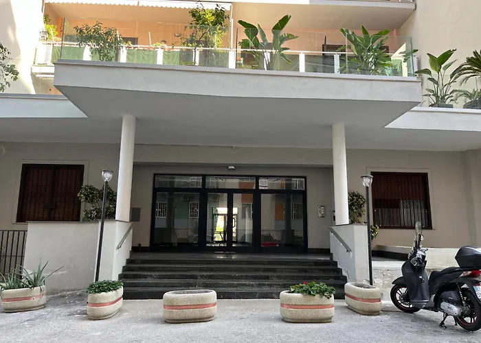 B&B Villa Sant'Elmo Con Parcheggio InternoVilla